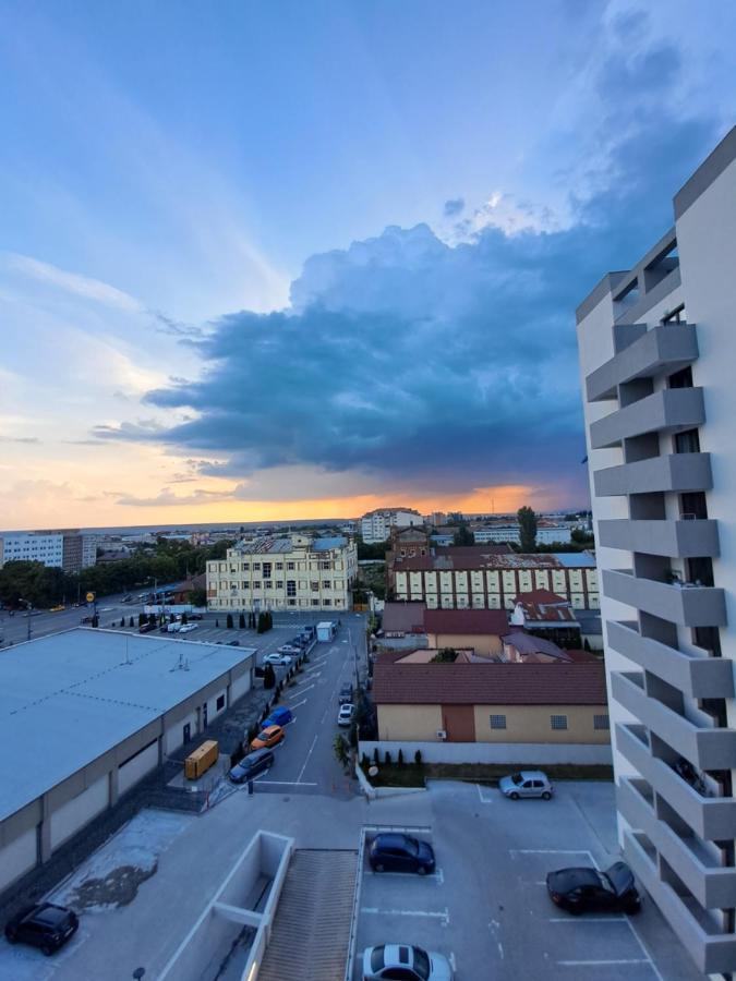 Happy Rental Apartments 2 Craiova Exterior photo